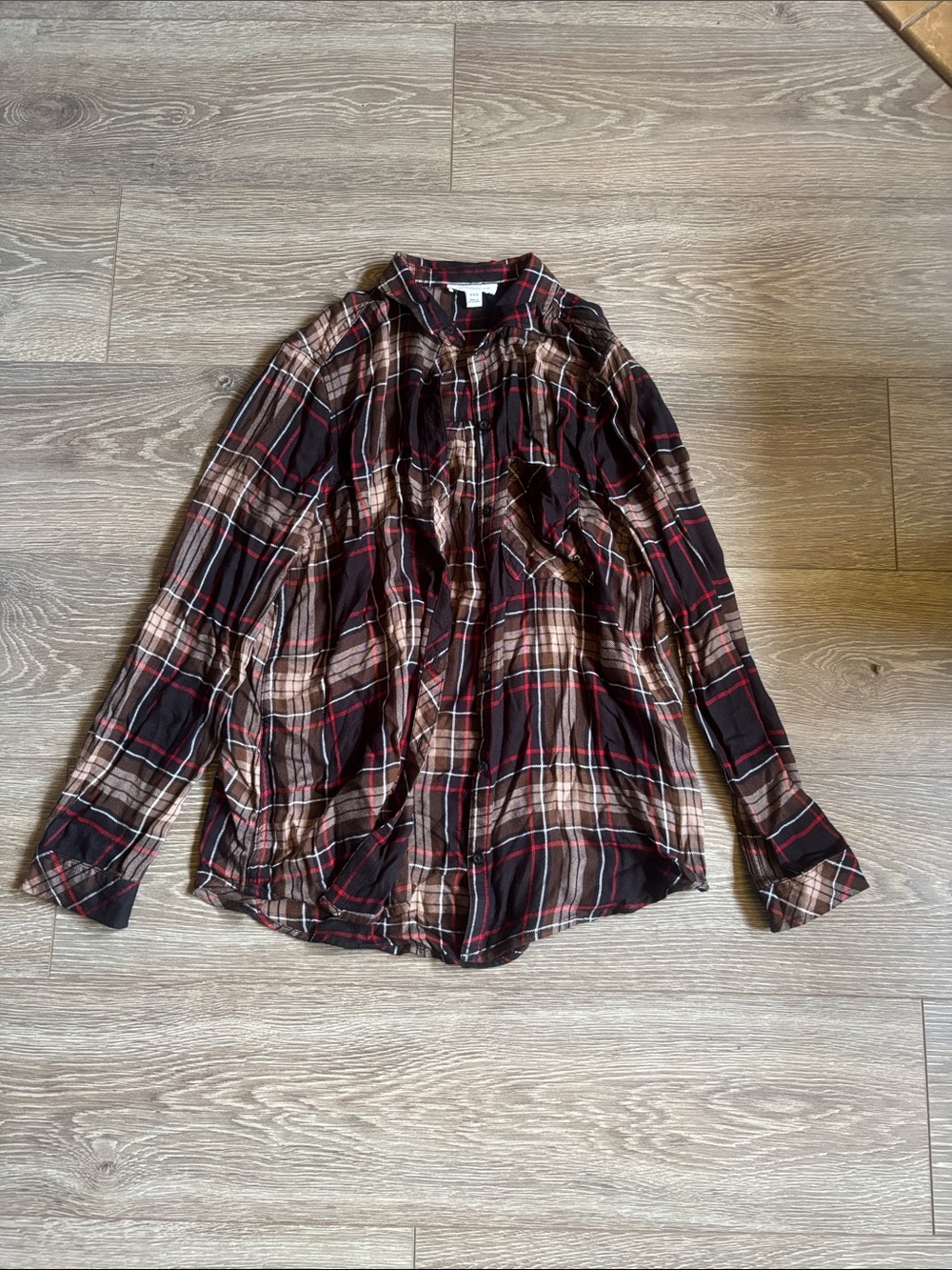 Beach lunch lounge m button up